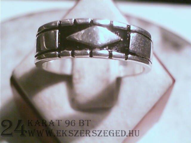 Antikolt-karikagyűrű_1_2394_2465.jpg