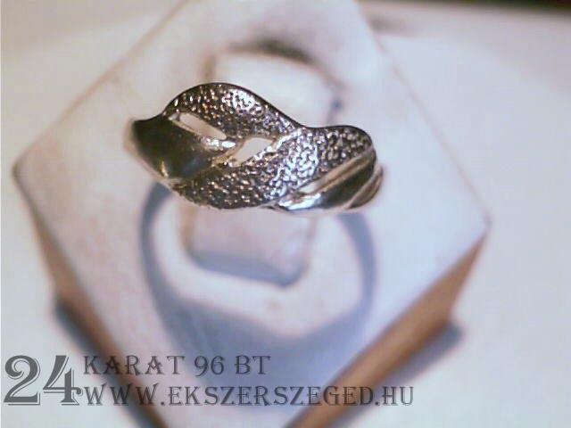 Gyűrű_1_3182_1271.jpg