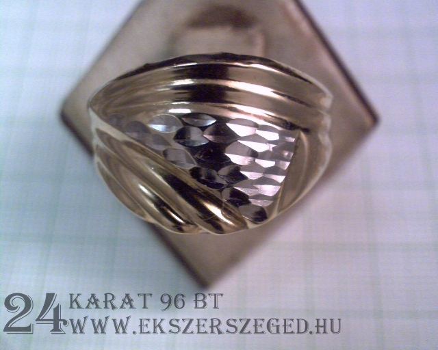 Gyűrű_1_6103_22481.jpg