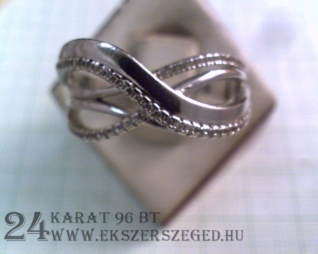 Gyűrű_1_8020_22111.jpg