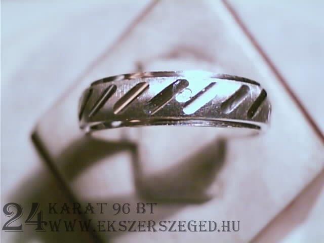 Karikagyűrű_1_159_1521.jpg