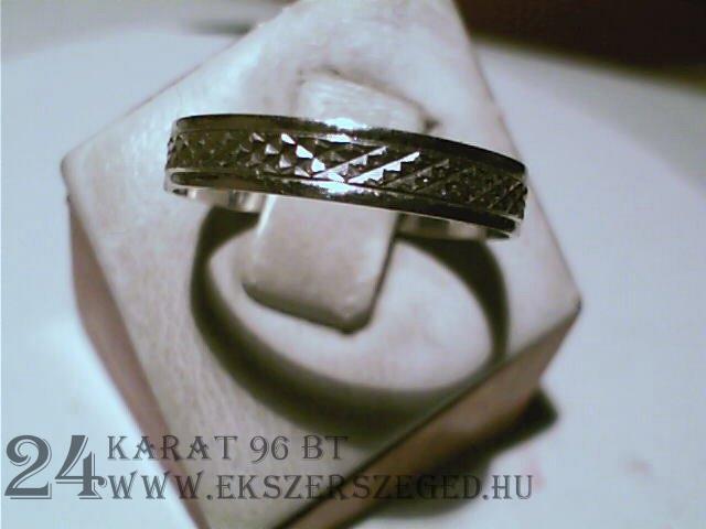 Karikagyűrű_1_2072_3269.jpg