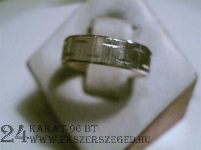 Karikagyűrű_1_2502_446.jpg