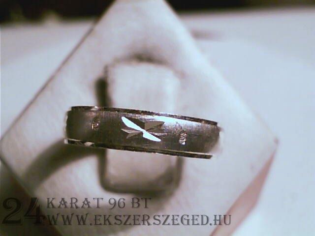 Karikagyűrű_1_335_927.jpg