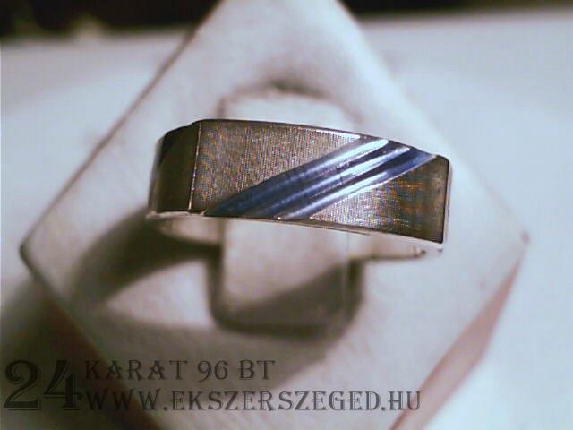 Karikagyűrű_1_3406_916.jpg