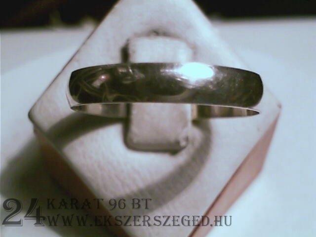 Karikagyűrű_1_359_862.jpg