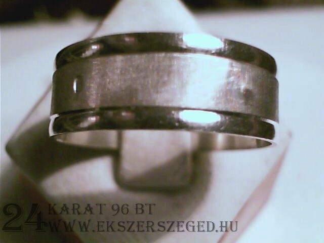 Karikagyűrű_1_3639_896.jpg