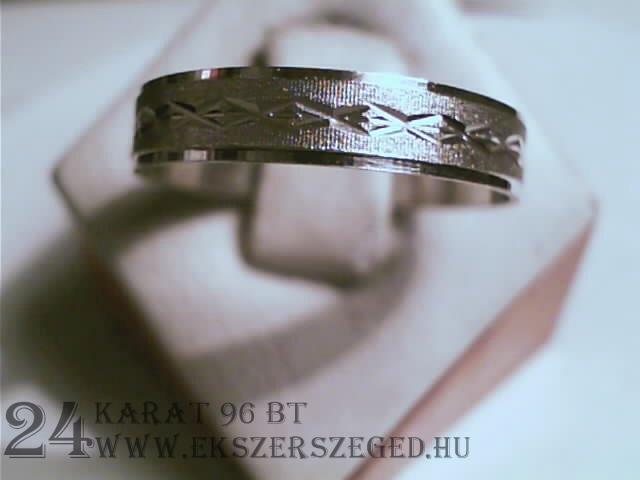 Karikagyűrű_1_3864_948.jpg