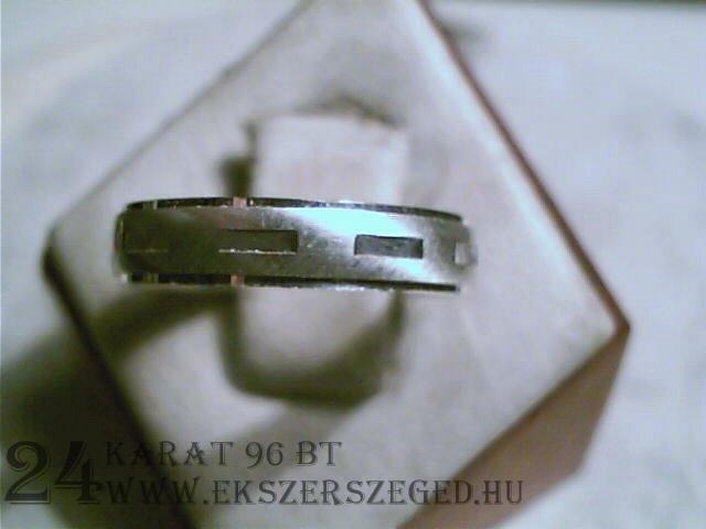 Karikagyűrű_1_4105_1613.jpg
