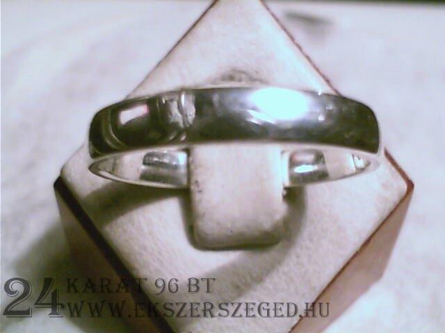 Karikagyűrű_1_4527_1489.jpg