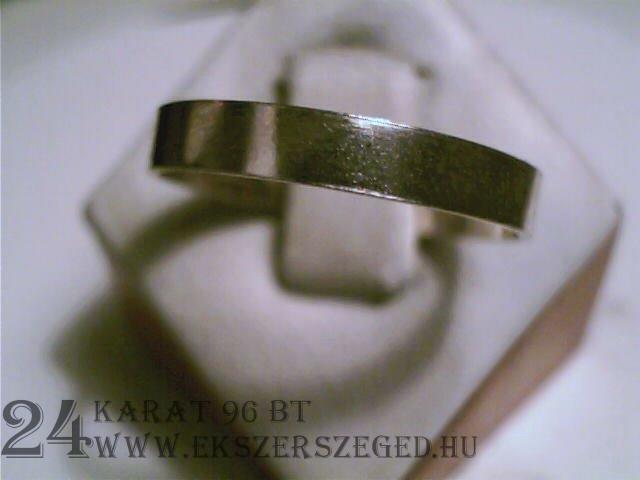 Karikagyűrű_1_4744_447.jpg