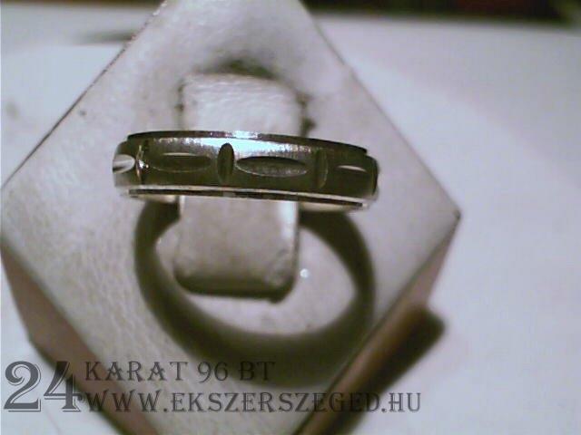 Karikagyűrű_1_5162_1264.jpg