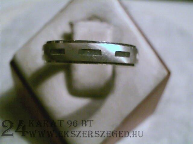 Karikagyűrű_1_8064_1514.jpg