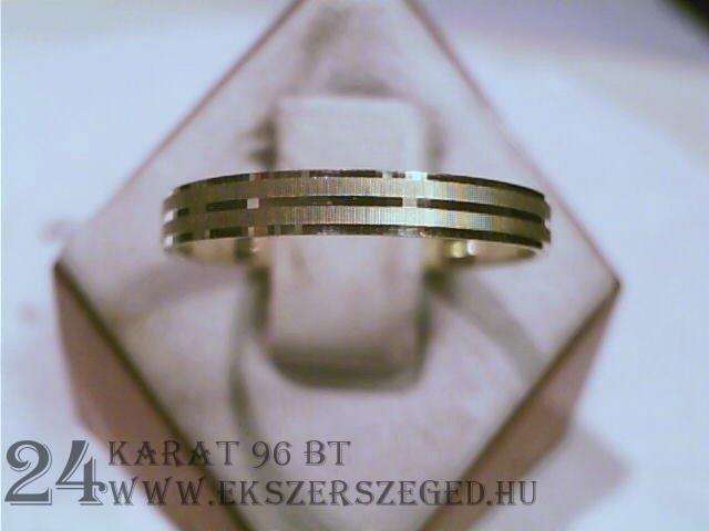 Karikagyűrű_1_8200_2463.jpg