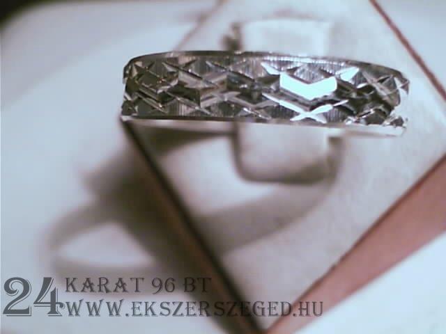 Karikagyűrű_1_8266_1349.jpg