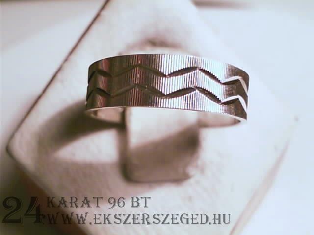 Karikagyűrű_1_9744_937.jpg