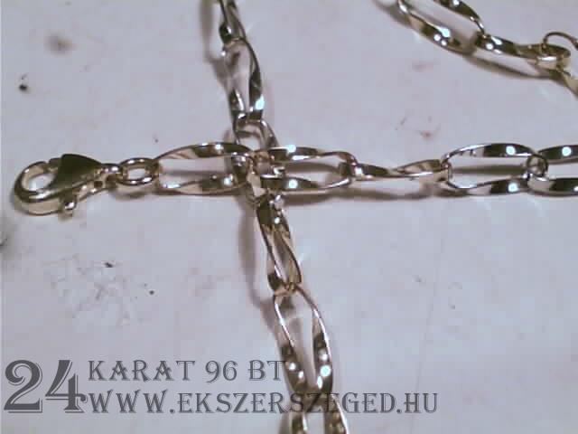 Karlánc_1_125_1579.jpg