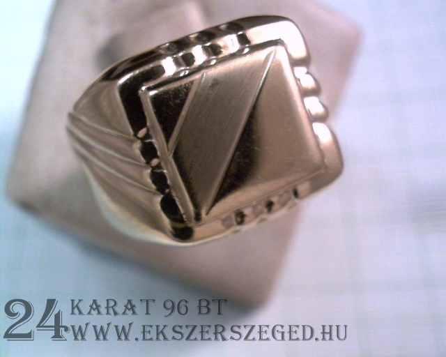 Pecsétgyűrű_1_2968_22534.jpg
