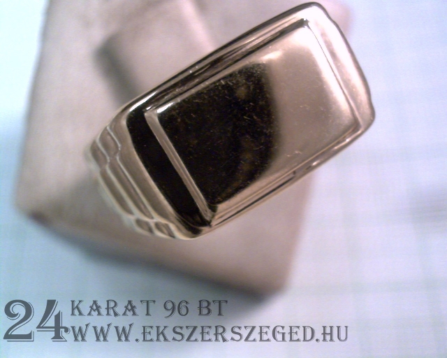 Pecsétgyűrű_1_3077_22533.jpg
