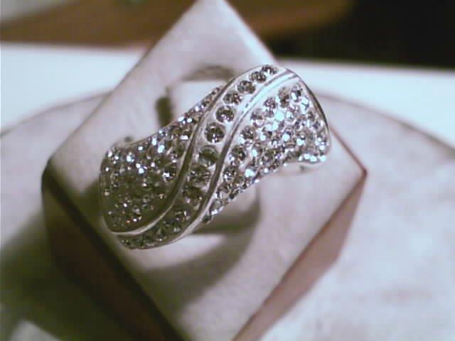 Swarovski-köves-gyűrű_1_5975_2792.jpg