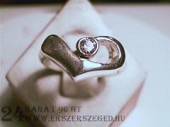 Gyűrű_2_264_627.jpg