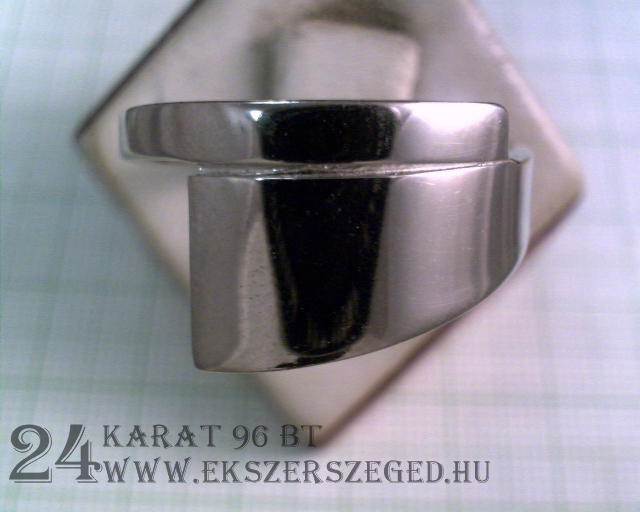 Gyűrű_2_451_21537.jpg