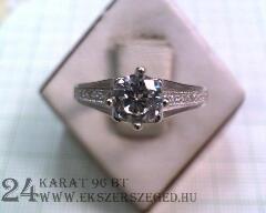 Gyűrű_2_5992_15100.jpg