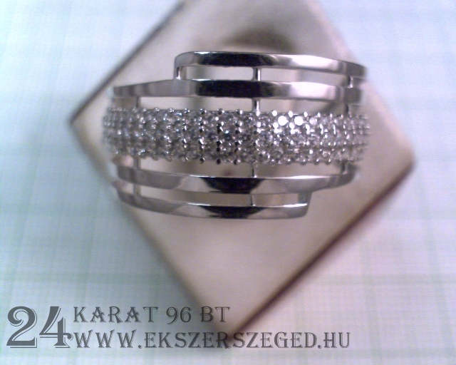Gyűrű_2_7117_21015.jpg