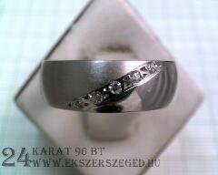 Karikagyűrű_2_2008_16609.jpg