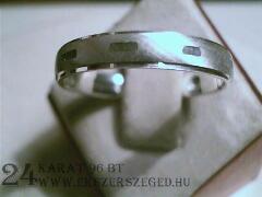 Karikagyűrű_2_2559_1399.jpg