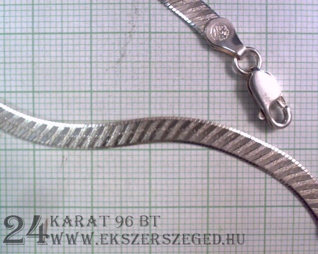 Karlánc_2_5610_21774.jpg
