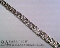 Karlánc_2_5787_11102.jpg