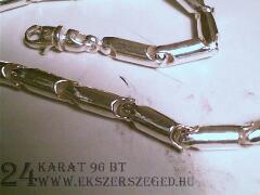 Karlánc_2_701_316.jpg