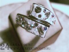Swarovski-köves-gyűrű_2_1050_2793.jpg