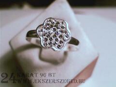 Swarovski-köves-gyűrű_2_1405_769.jpg
