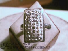 Swarovski-köves-gyűrű_2_4999_2790.jpg