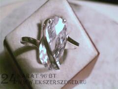 Swarovski-köves-gyűrű_2_9430_1842.jpg